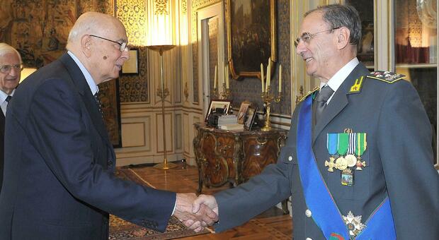 Il generale Nino Di Paolo con l'allora capo dello Stato Giorgio Napolitano