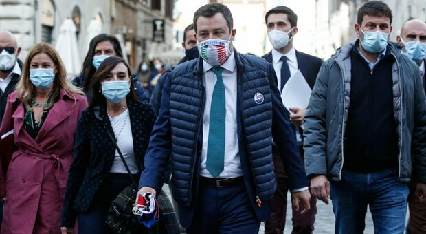 Attentato di Nizza, Matteo Salvini contro la Lamorgese: «Killer sbarcato in Italia, il ministro dell'interno si dimetta»