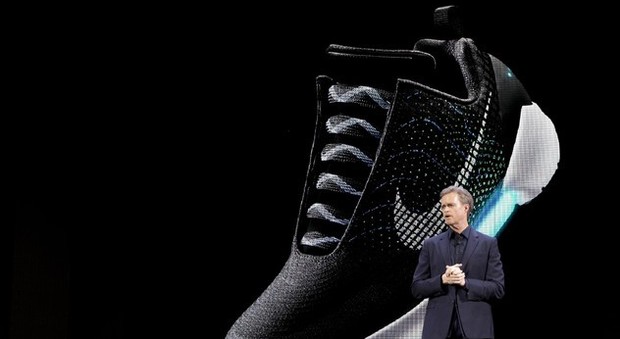 Una presentazione di scarpe Nike fatta dalla grande azienda americana (Ansa)