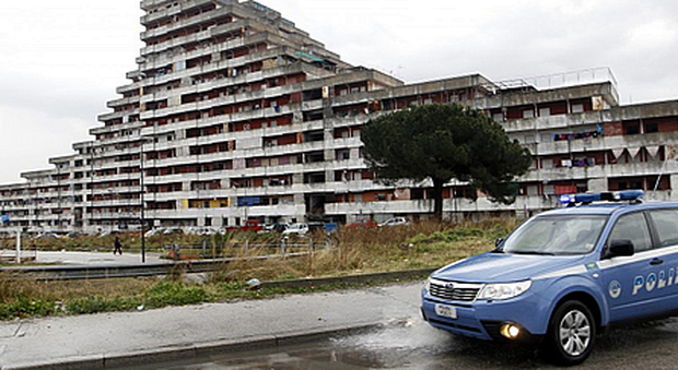 Napoli, controlli a Scampia e Miano: 32 veicoli sequestrati