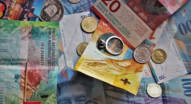 Svizzera, banca centrale conferma tassi. Rivede stime inflazione e PIL
