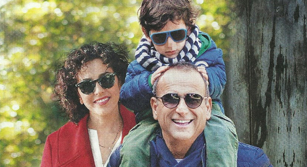 Carlo Conti con la moglie Francesca Vaccaro e il figlio Matteo