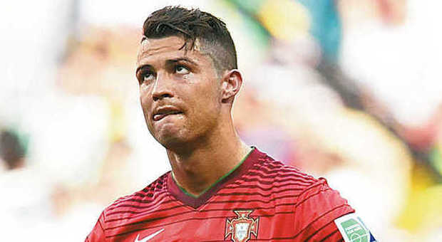 "Cristiano Ronaldo non doveva nascere": la rivelazione choc della mamma di CR7