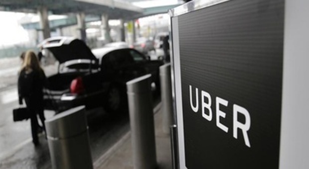 Uber Taxi arriva anche a Napoli: è la seconda città italiana dopo Torino