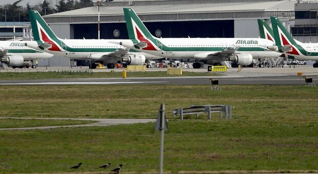 Fiumicino, atterrato il primo volo Alitalia "Covid-tested": tutti negativi i 100 passeggeri dagli Usa