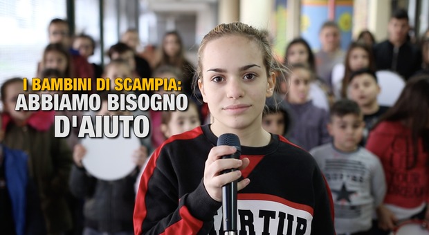 Napoli, l'appello al sindaco dei bambini di Scampia: «Abbiamo bisogno d'aiuto»
