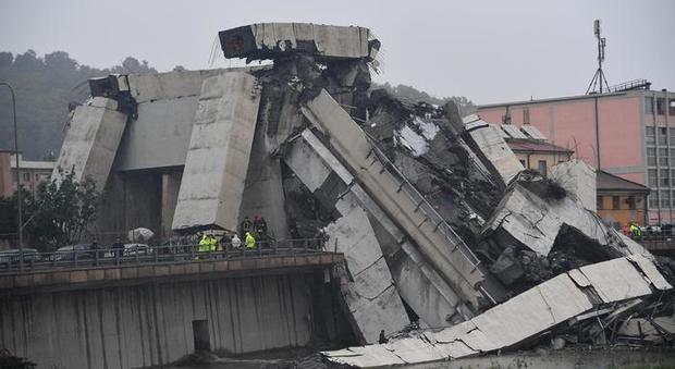 Ponte Morandi, nuovo video del crollo nell'inchiesta: per ora resterà segreto