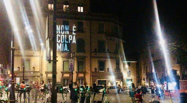 «Non è colpa mia»: la scritta misteriosa sui muri di Milano e Roma. Di cosa si tratta?