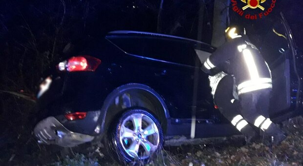 Tragico incidente stradale questa notte a Macerata: tre auto coinvote, morta una persona