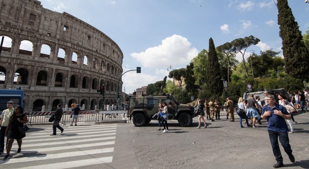 Sicurezza in Italia, il piano del Viminale: blocchi di cemento in tutti i luoghi affollati