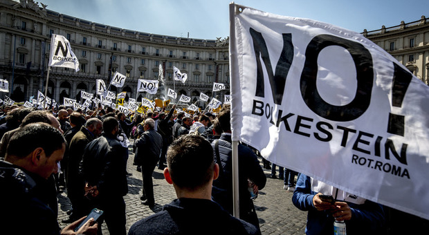 Bolkestein, gli ambulanti: "Domani bloccheremo le strade di Roma e l'Italia"