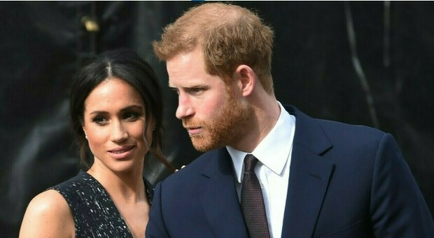 Harry e Meghan esclusi dalle nozze per evitare «potenziali imbarazzi per la famiglia reale»: la scelta del duca di Westminster