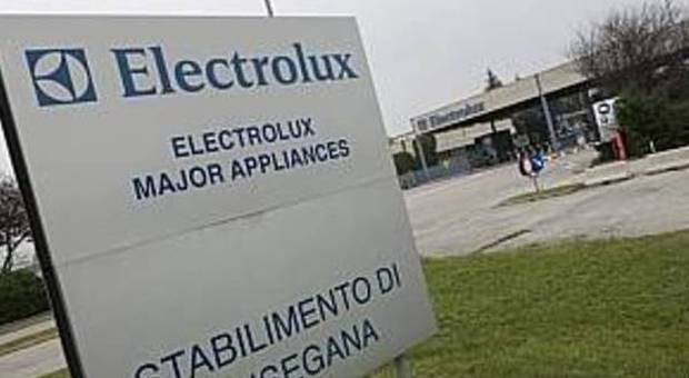Un ufficio della Cgil in “direzione” bufera tra i sindacati all'Electrolux