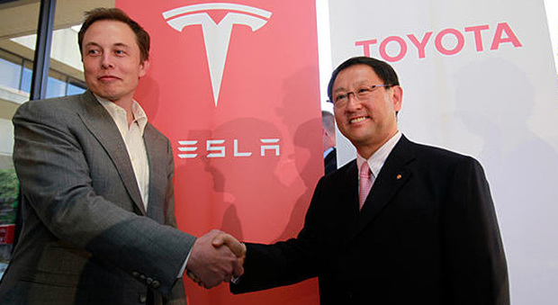 Elon Musk e Akyo Toyoda