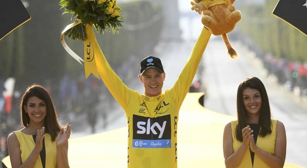 Tour de France, Froome incoronato per la terza volta re della Grande Boucle