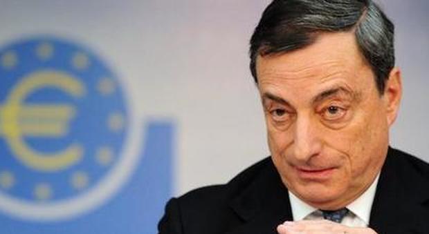 Brexit, Draghi: impatto su pil Eurolandia fino allo 0,5%. Risolvere i problemi delle banche