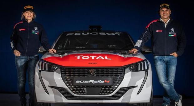 Paolo Andreucci e Anna Andreussi con la nuova Peugeot 208 Rally 4