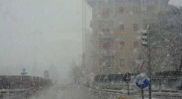 Maltempo: mezzi anti-neve in Abruzzo su A24 e A25