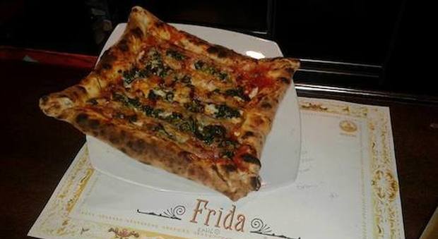 Pizze non convenzionali: da quella liquida a Merano a quella quadrata a Palermo