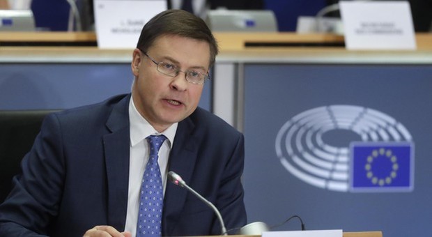 Dombrovskis, aprire dibattito su riforma Patto