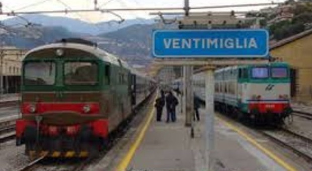 Maltempo, bloccato il traffico ferroviario per la Francia a Ventimiglia