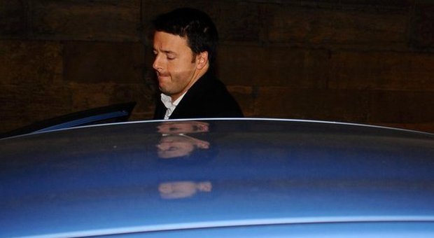 Letta al Quirinale per dimettersi, Renzi dà l'addio a Firenze: «Ho bisogno dei vostri auguri»