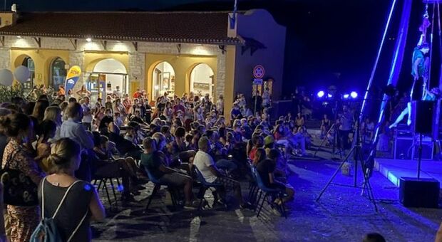 A Sirolo altra stretta sulla movida, il sindaco: «Il diritto al riposo da noi è sacro»