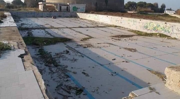 Brindisi, una cordata di imprenditori per riaprire la piscina olimpionica abbandonata 40anni fa