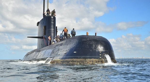 Sottomarino militare scompare nell'Atlantico con 44 uomini a bordo: «Perse le tracce da due giorni»