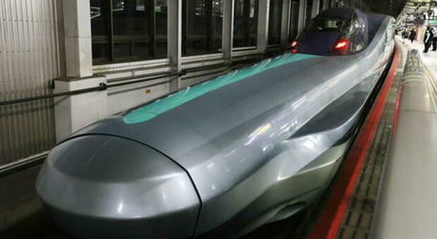 Il macchinista va in bagno e il treno fa un minuto di ritardo: scatta l'inchiesta in Giappone