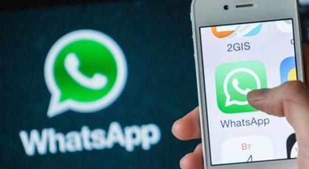 Con Whatsapp si possono inviare messaggi programmati: ecco come fare