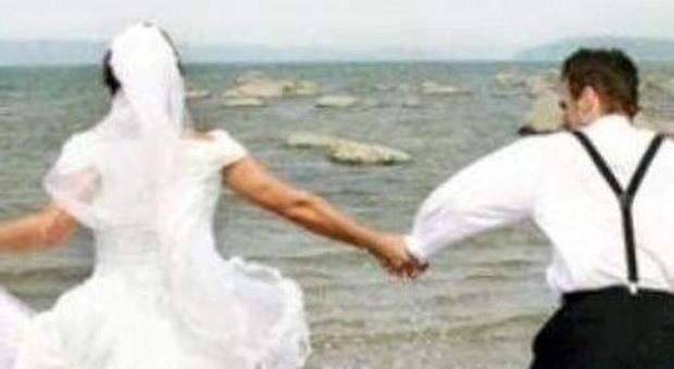Promessa di matrimonio falsa ma la “sposa” ne esce pulita