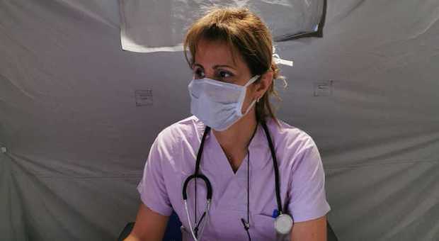 Coronavirus in Campania, infermiera multata dopo il turno. Il sindaco di Castellammare: «Pago io»
