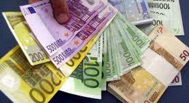 Roma, paga le bollette con banconote false: arrestata una 40enne nigeriana