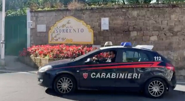 Sorrento, due fratelli arrestati dai carabinieri: avevano rubano degli attrezzi da lavoro