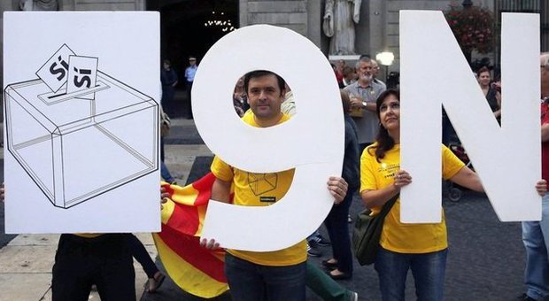 Catalogna, ricorso di Madrid sospende il referendum indipendentista