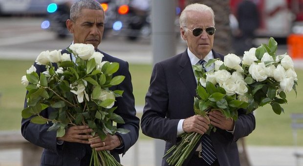 Obama con il vice presidente Biden rende omaggio alle vittime di Orlando