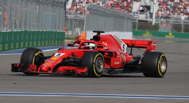 Formula 1, ritocchi alla livrea della Ferrari SF71H