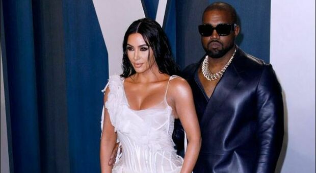 Kim Kardashian divorzia da Kanye West, il mantenimento da favola: lui dovrà darle 200 mila dollari al mese