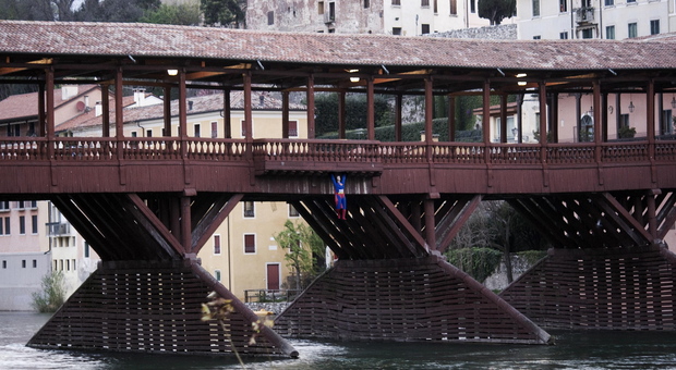 Ponte degli Alpini, lavori affidati a ditta trentina: 4milioni di spesa