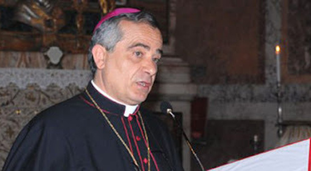 Il vescovo Ernesto Mandara