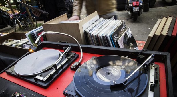 Il vinile non molla e il digitale avanza: lo stato della musica al Record Store Day
