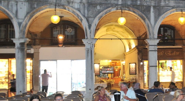 Il Caffè Fulgenzi di Venezia, conosciuto come Totobar