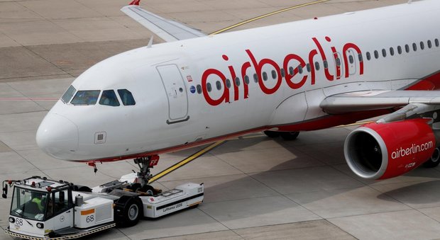 Air Berlin, rivolta dei piloti dopo lo stop alle trattative per la vendita: è caos voli