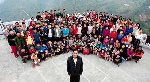 La famiglia più grande del mondo si vuole ​allargare: 181 sotto lo stesso tetto