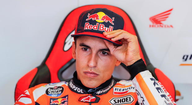 MotoGp, Marquez di nuovo operato: «Danni alla placca in titanio». Non correrà a Brno