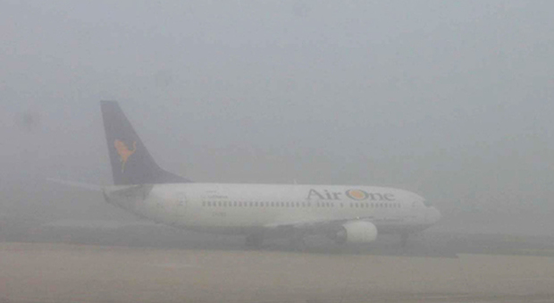 Maltempo, fitta nebbia a Roma: a Ciampino dirottati alcuni voli