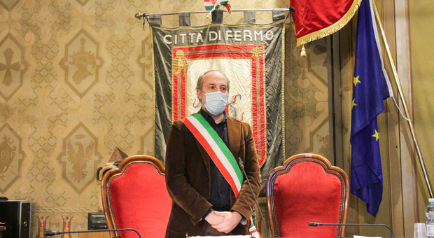 Il sindaco di Fermo Paolo Calcinaro