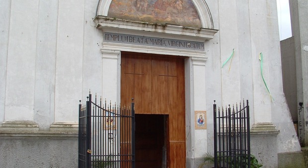 Caivano, chiusa ad horas per inagibilità la chiesa Santa Maria della Sperlonga