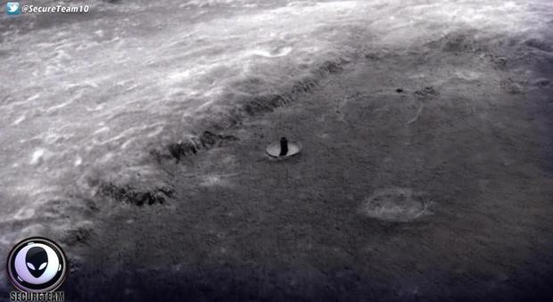 "C'è una base UFO sulla luna", le immagini della NASA mostrano una struttura sospetta - Guarda